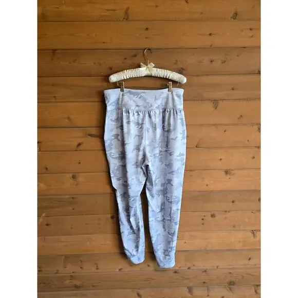 Gap Jogger Camo Eclipse Gray Large Athleisure Pant High Waist Pocket Workout Gym - Picture 3 of 5